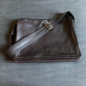 EUC Levenger Bomber Jacket Messenger Bag